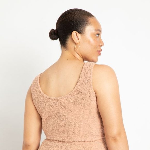 Eloquii Size 14/16 Fuzzy Tank - Picture 3 of 5